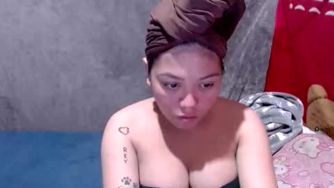 urasian_joy online show from March 31, 2026, 9:43 am