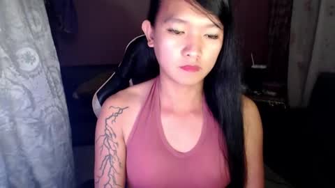 NEWRA  ALLISON online show from February 25, 2025, 1:17 pm