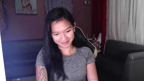 NEWRA  ALLISON online show from October 25, 2025, 5:08 pm