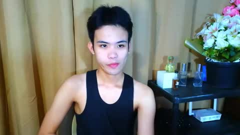 urasiancumboix2 online show from October 29, 2025, 11:50 pm