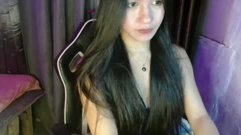 Snapshot of urasiansexbombgirlxxx chatting on December 8, 2024, 12:51 am Elizabeth online show from December 8, 2024, 12:51 am