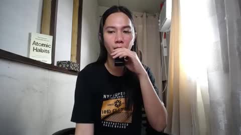 Erika online show from March 6, 2025, 2:09 am