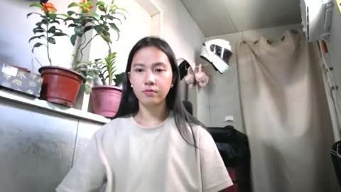 Erika online show from April 21, 2026, 2:51 am