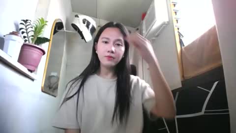 Erika online show from April 22, 2026, 2:14 am