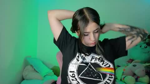 Danielle  online show from June 6, 2026, 9:58 am