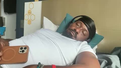 urbandick5 online show from April 18, 2026, 7:58 pm