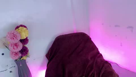 Miles online show from November 4, 2025, 6:23 am