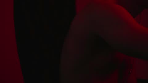 urboytoy_512 online show from January 5, 2025, 8:42 pm