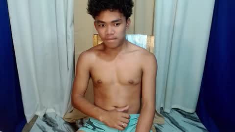 urboyvenz online show from April 21, 2026, 1:29 am