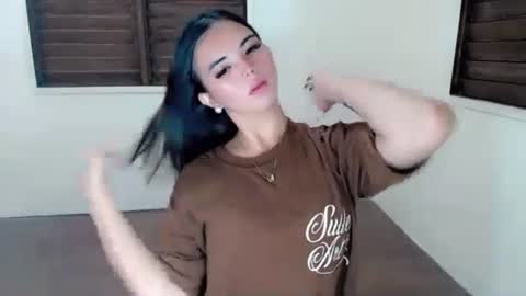 urcutie_ayah online show from October 25, 2025, 11:40 am