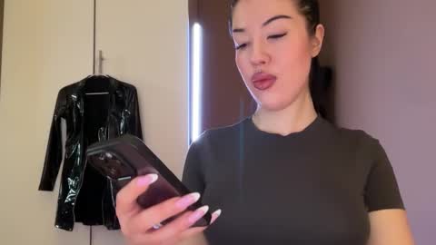 Margo online show from December 2, 2025, 8:08 am