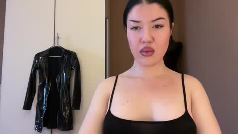 Snapshot of urdevilbaby chatting on December 17, 2025, 8:09 am Margo online show from December 17, 2025, 8:09 am