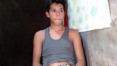 urdreamboy_clarin online show from April 6, 2026, 5:19 am