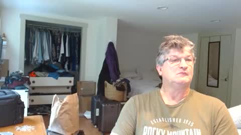 Gregor online show from September 17, 2025, 3:46 pm