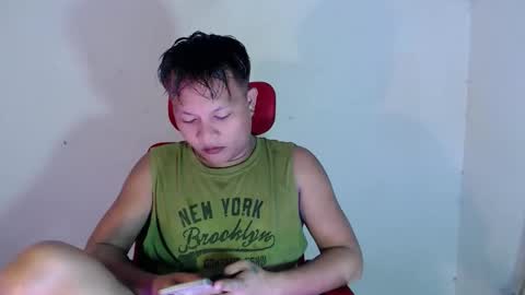 Snapshot of urfeet_jest chatting on May 3, 2026, 1:28 pm jess online show from May 3, 2026, 1:28 pm