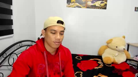 urfucker_vinz online show from April 17, 2026, 9:45 am