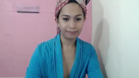 Snapshot of urgirlnabyx chatting on December 24, 2024, 1:38 am Call me naby online show from December 24, 2024, 1:38 am