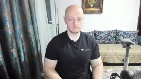 UrGymCrush online show from June 22, 2026, 1:07 am