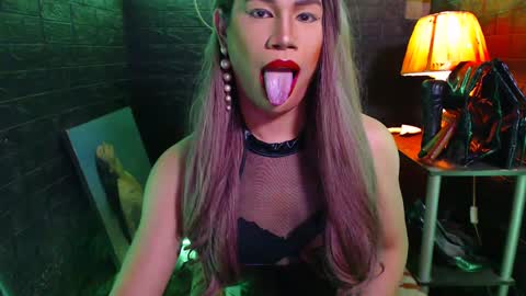 queen norelle online show from December 10, 2024, 10:16 pm