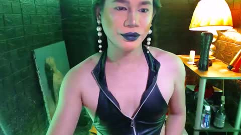 queen norelle online show from September 26, 2025, 7:29 pm