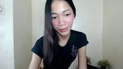 urhot_athena online show from October 10, 2025, 2:49 pm