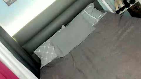 Snapshot of urhot_fcking_zoey chatting on October 5, 2025, 8:51 pm zoey noir online show from October 5, 2025, 8:51 pm