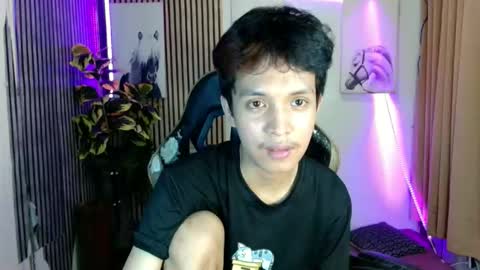 urhot_johny online show from April 27, 2026, 2:53 am