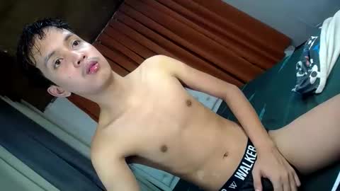 urhot_johny online show from June 8, 2026, 10:37 am