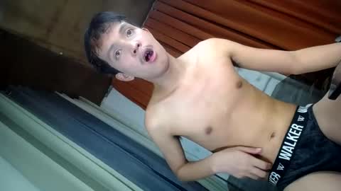 urhot_johny online show from June 15, 2026, 5:42 am