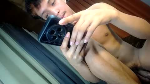 urhot_johny online show from June 20, 2026, 5:49 pm