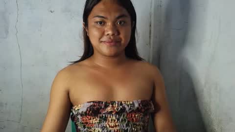 urhottie_bella online show from February 5, 2026, 1:10 am