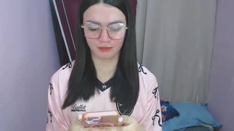 Katey online show from April 23, 2026, 6:14 am