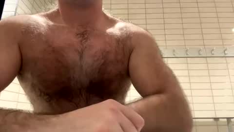 Snapshot of urhungdaddy8 chatting on April 14, 2026, 12:22 pm Hung Daddy online show from April 14, 2026, 12:22 pm