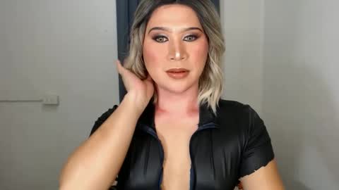 Zoe online show from January 3, 2025, 2:21 am