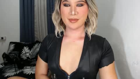 Zoe online show from January 19, 2025, 8:51 pm