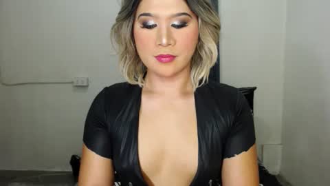 Zoe online show from February 7, 2025, 12:17 pm