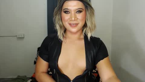 Zoe online show from February 21, 2025, 12:06 pm