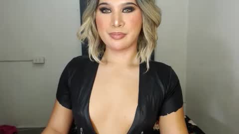 Zoe online show from February 22, 2025, 8:50 am