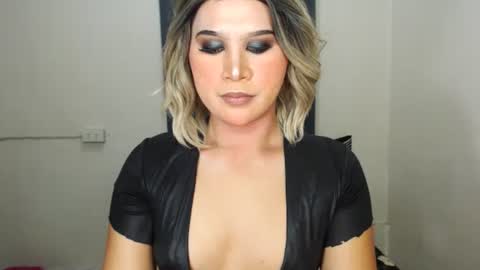 Zoe online show from February 28, 2025, 10:50 pm