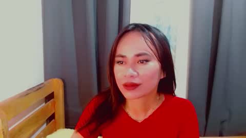 urlovely_che online show from November 18, 2025, 8:46 pm