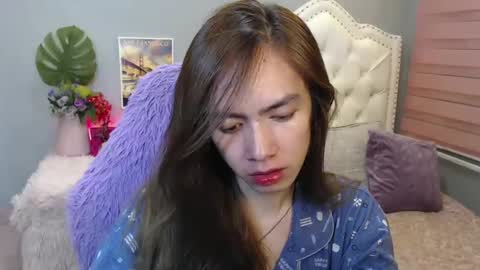 Snapshot of urlovelypinayxxx chatting on January 21, 2025, 7:06 pm MIYA online show from January 21, 2025, 7:06 pm