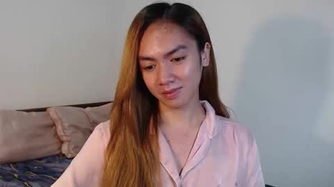 Snapshot of urlovelypinayxxx chatting on December 3, 2025, 9:24 pm MIYA online show from December 3, 2025, 9:24 pm