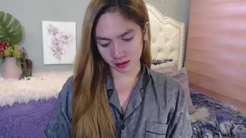 Snapshot of urlovelypinayxxx chatting on March 14, 2026, 3:12 am MIYA online show from March 14, 2026, 3:12 am