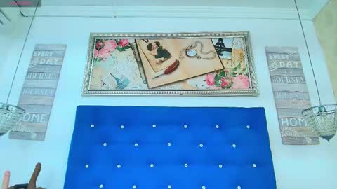 Love online show from November 18, 2025, 10:25 pm