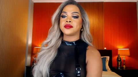 Snapshot of urmajestytyra chatting on July 14, 2026, 2:05 am UrMajestyTyra online show from July 14, 2026, 2:05 am