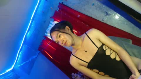 Kim online show from March 11, 2025, 5:49 am