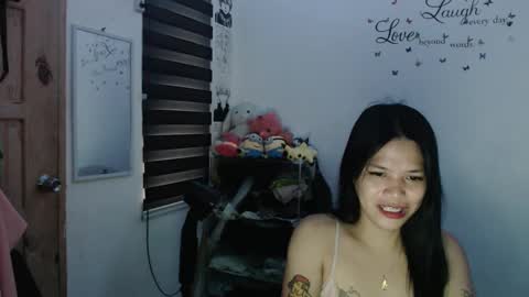 hi im kim online show from January 27, 2025, 2:20 am