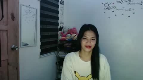 hi im kim online show from February 9, 2025, 11:36 pm
