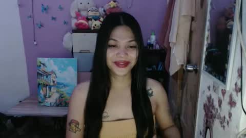 Snapshot of urpreciouspinayxxx chatting on May 2, 2026, 11:26 am hi im kim online show from May 2, 2026, 11:26 am