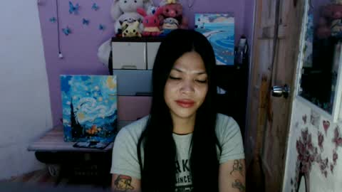hi im kim online show from July 17, 2026, 5:18 pm